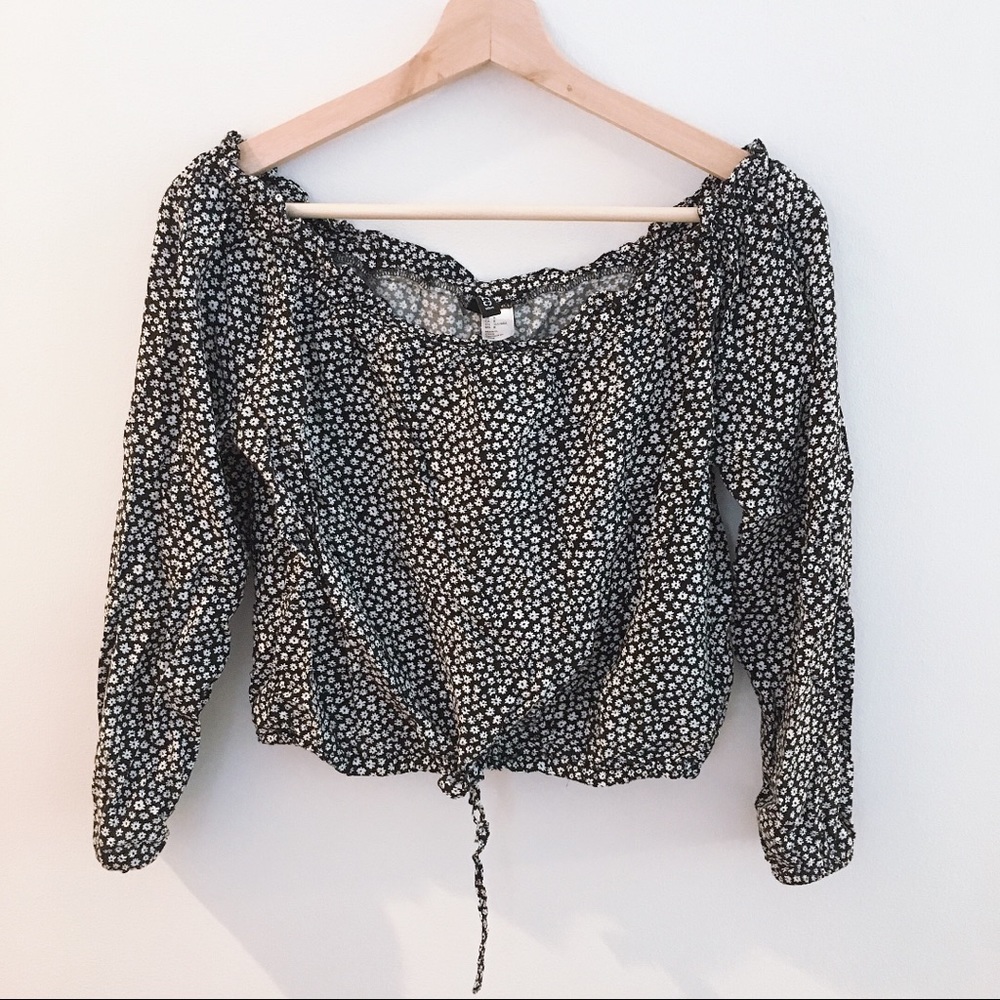 H&M off the shoulder cropped top